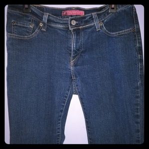 Levi's Curvy Cut Jeans GUC